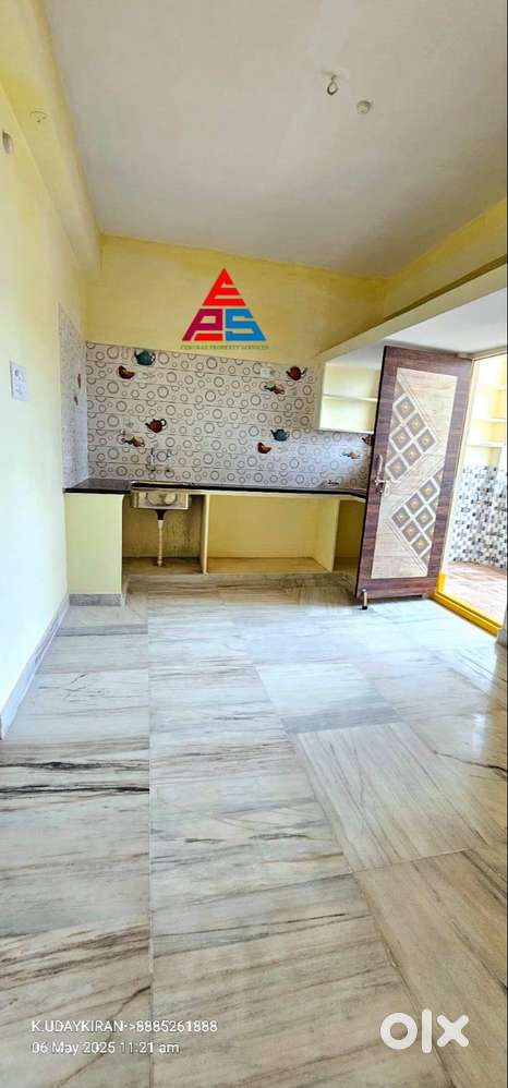2 BHK (1370SFT)FLAT FOR SALE IN GOLLAPUDI (N0AGENTS)I