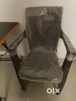 New Table and Chair (price negotiable)