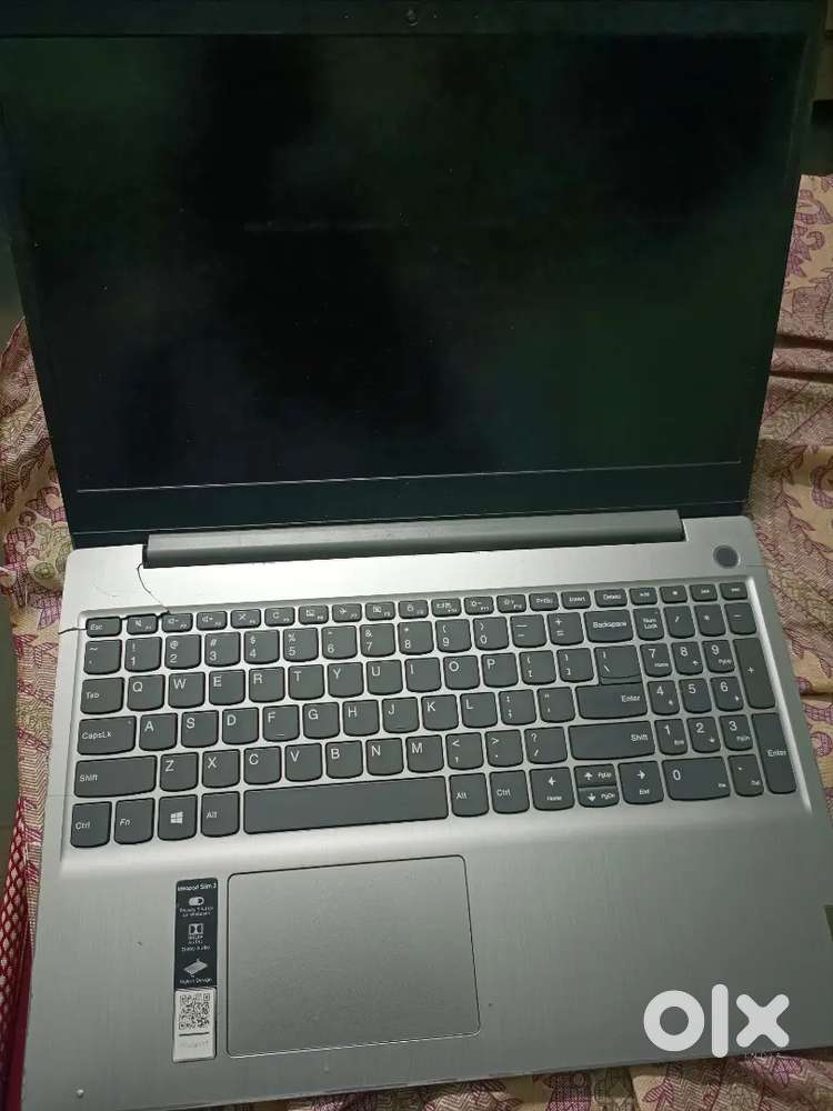 Lenovo IdeaPad slim 3