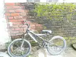 1000 rs if anyone want contact m