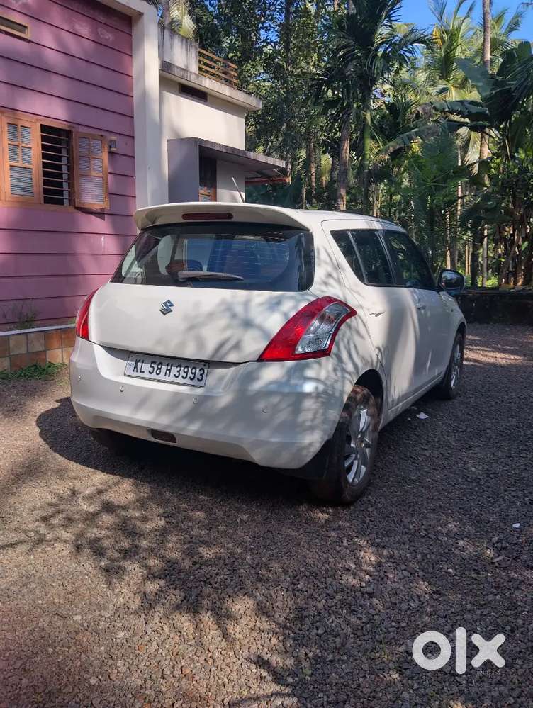 Maruti Suzuki Swift 2012 Diesel Well Maintained.Full option
