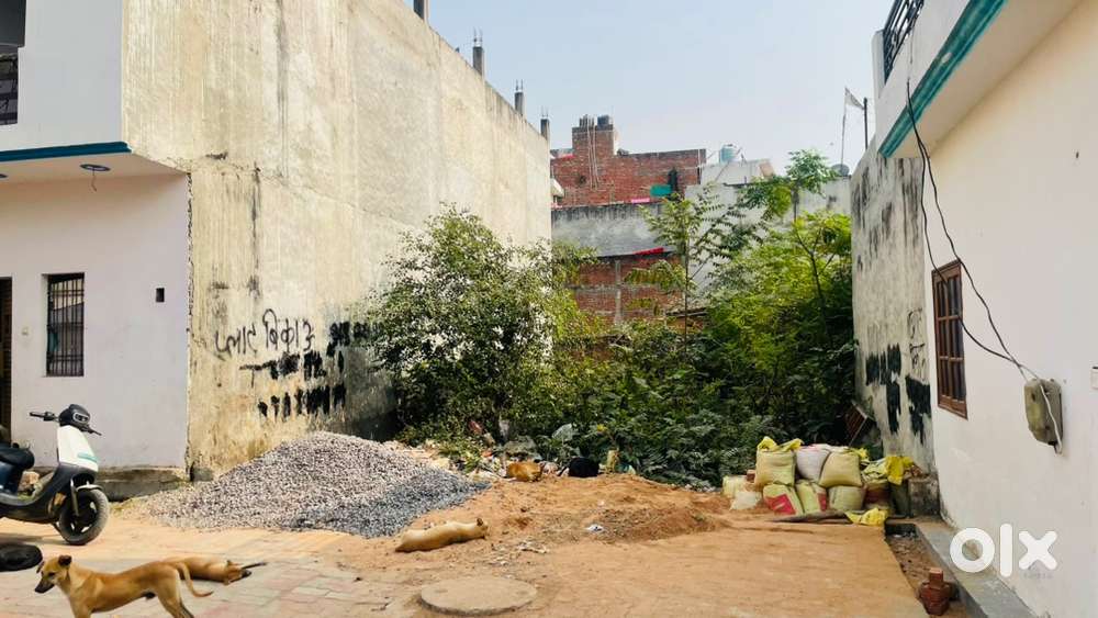 1600 sq.ft plot situated in chinhat with 20 ft wider road