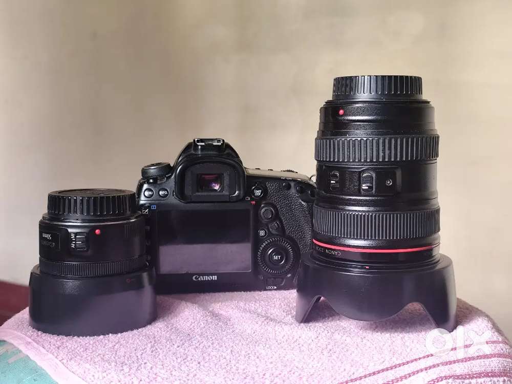 Canon 5d iv  24-105, 50mm Lens, 2 godox Flash, Trigger