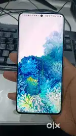 S20 plus 2green lines coming on screen thats why selling