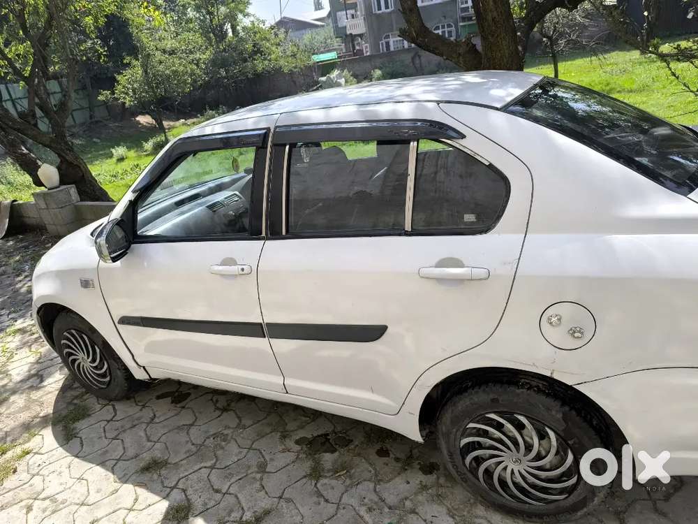 Maruti Suzuki Swift Dzire 2013 ending December  milage 22 plus