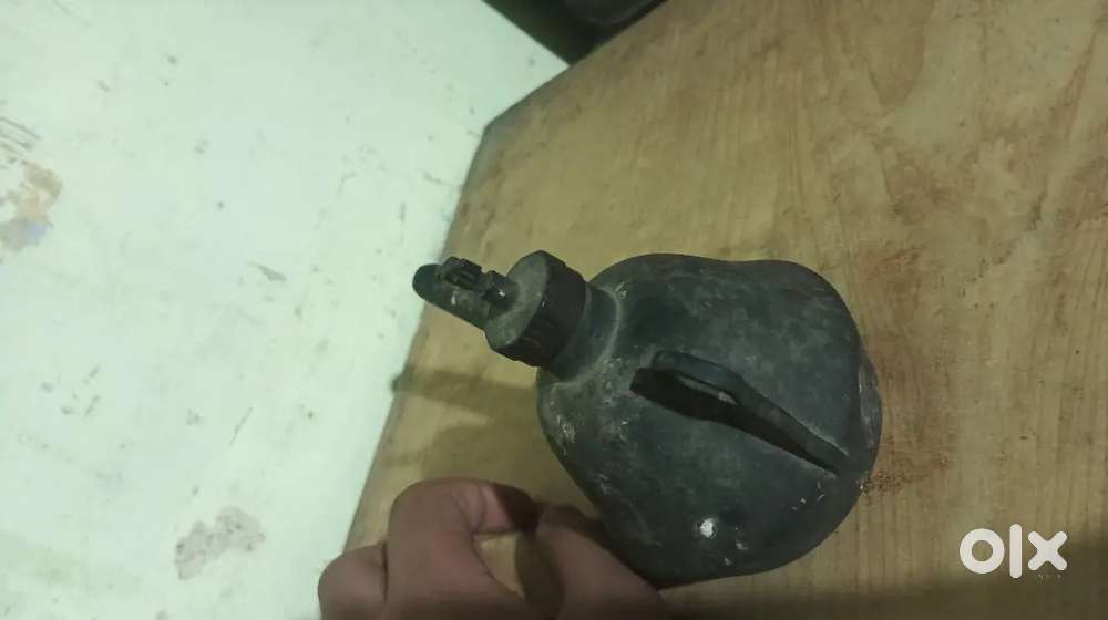 Brass oil cup from east india company from 1894