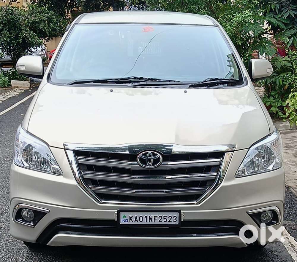 Toyota Innova 2.5 V 7 STR, 2015, Diesel