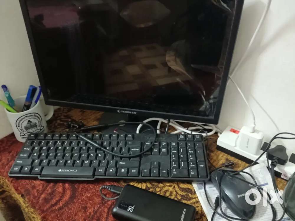 DESKTOP COMPUTER FOR SALE