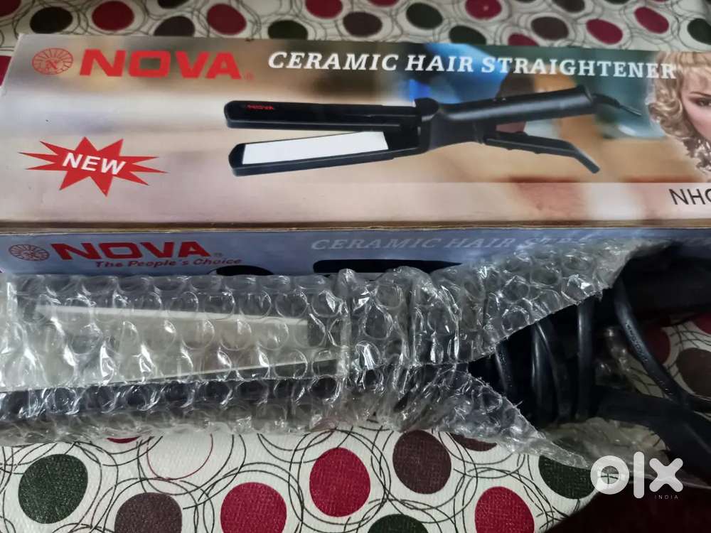 Hair straightener brand Nova with box