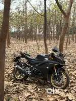 Yamaha R15 v4