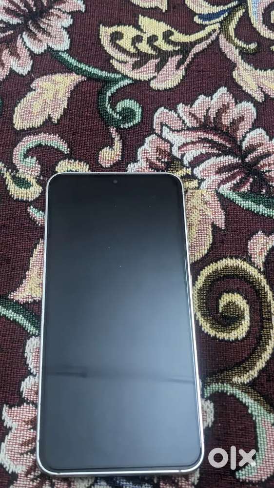Samsung S23 8/128gb fresh condition phone bechna hai