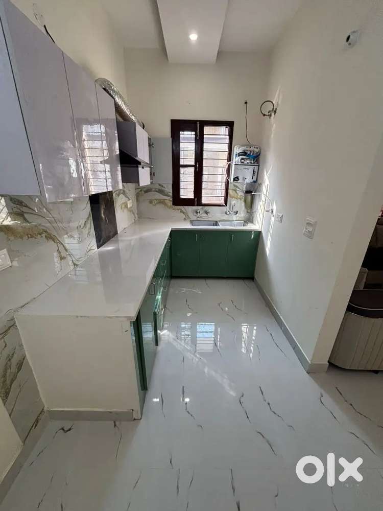 2bhk fully furnished flat owner free newly built on.road