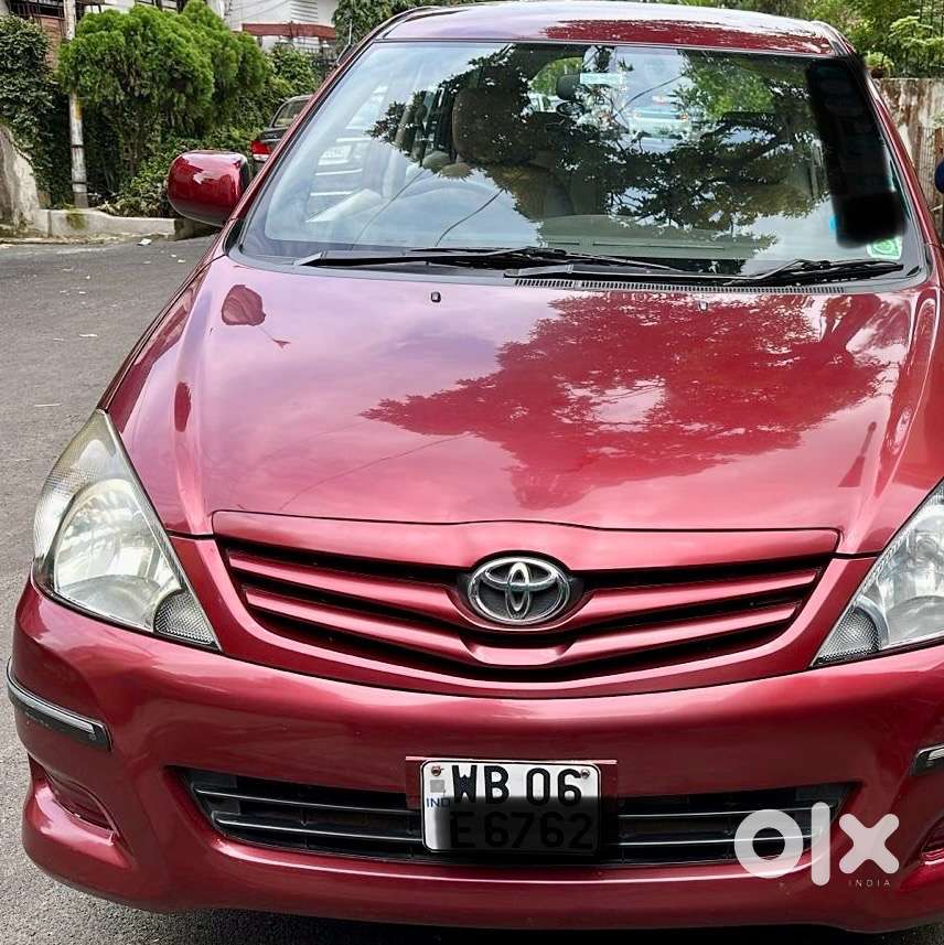 Toyota Innova 2010 Diesel 74000 Km owner Driven