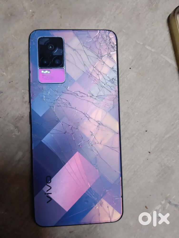 Vivo y73. 8/128