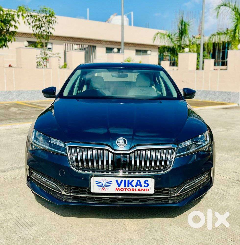 Skoda Superb 2.0 L&K TSI AT, 2023, Petrol