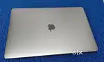 Apple macbook Pro i7 with touchbar A1990