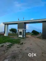 Naubasta Galla Mandi Hamirpur Road ban rahi Indira Nagar side par plot