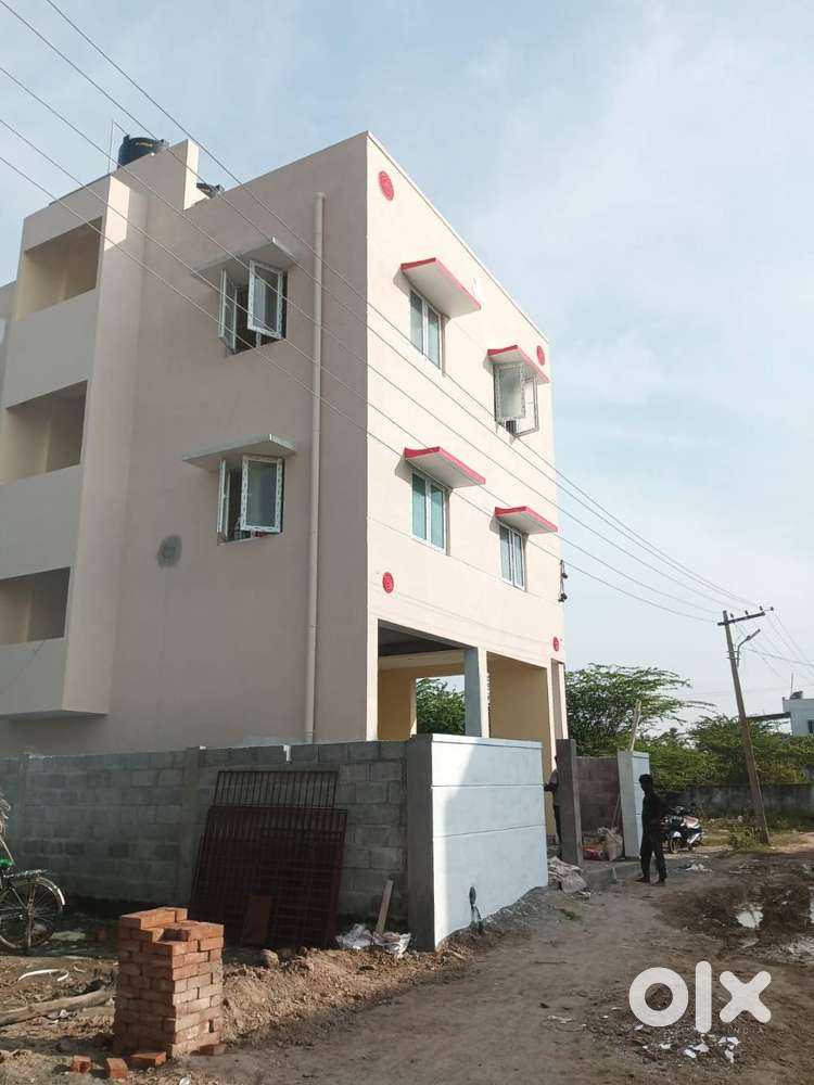 3 years old building.  Small families can approach.