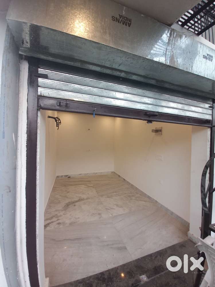 SHOP(GROUND AND BASEMENT ) IN SFS SECTOR 4 MANSAROVAR JAIPUR GOOD