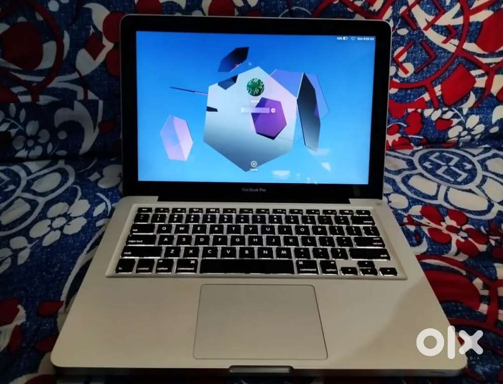 MacBook pro retina 13 inch..