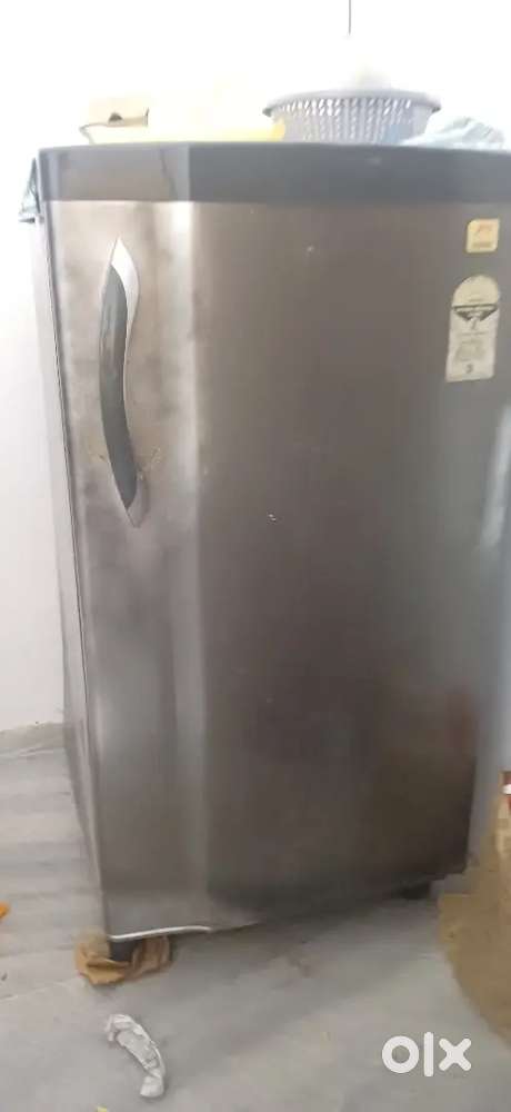 Single door fridge