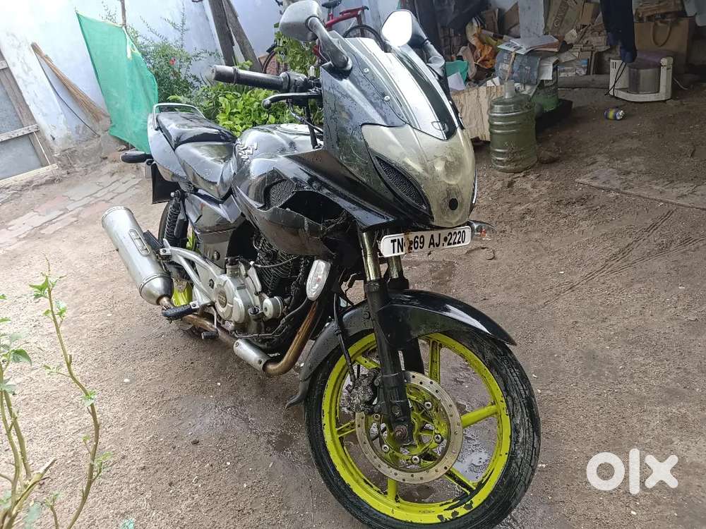 Pulsar 220
