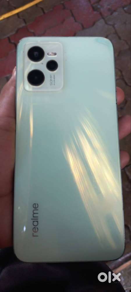 Realme C35