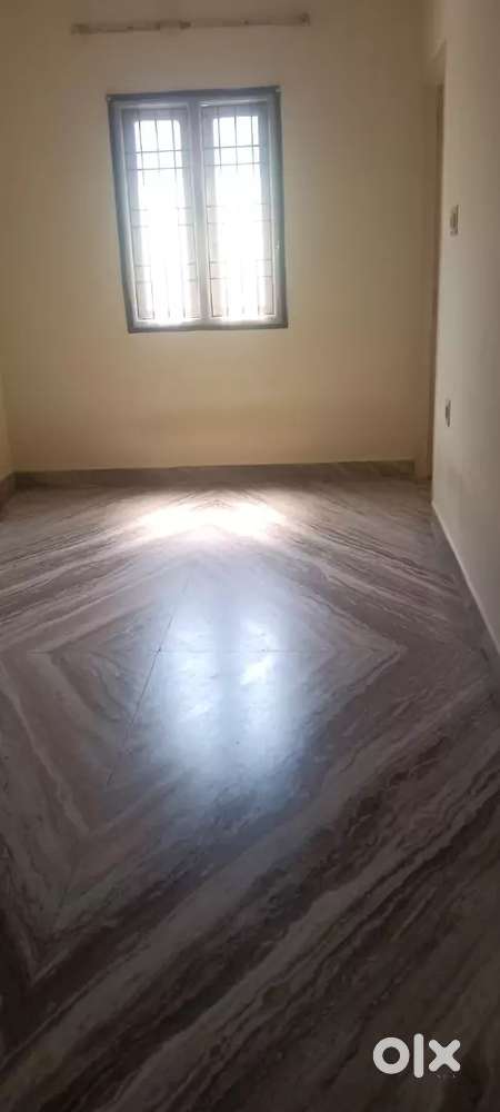 rent 2bhk first floor