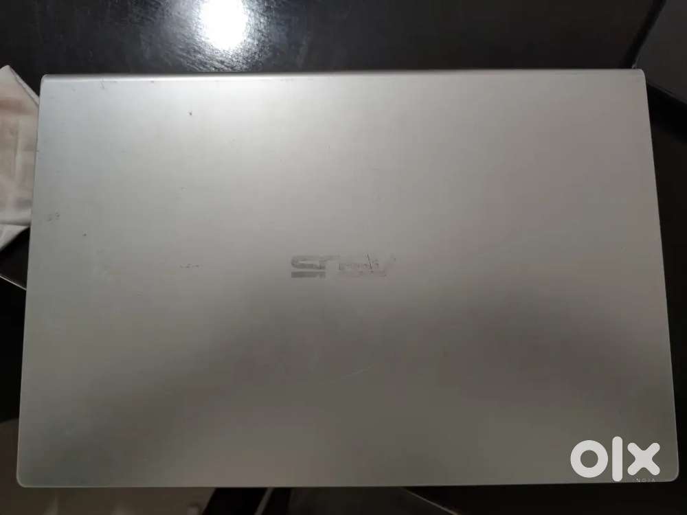 Asus laptop i3