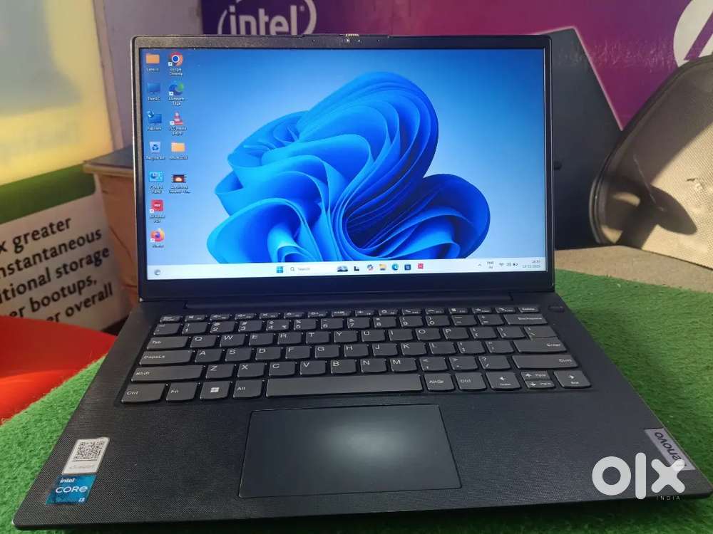 Lenovo V14 11th Gen i3 8gb RAM 256gb SSD 14 inches Screen Gud Works