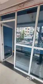 2 Aluminum Partitions with Blue Glass + 4 Individual Doors