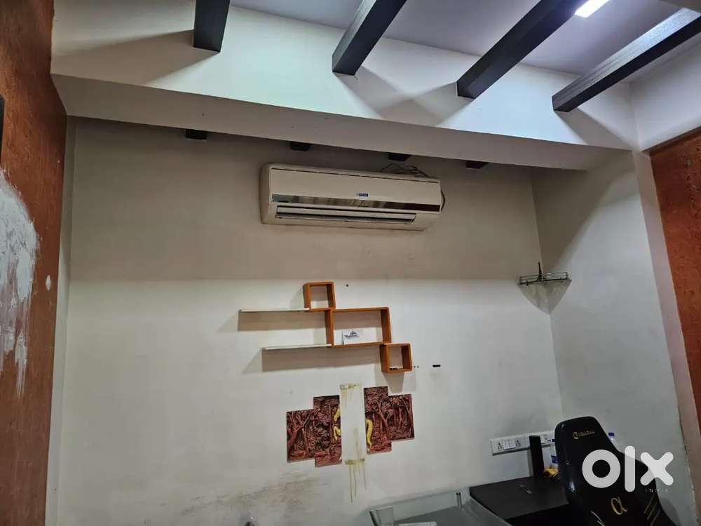 SHOP OFFICE FOR SALE WITH OC (RUNNING RENT 25,000)