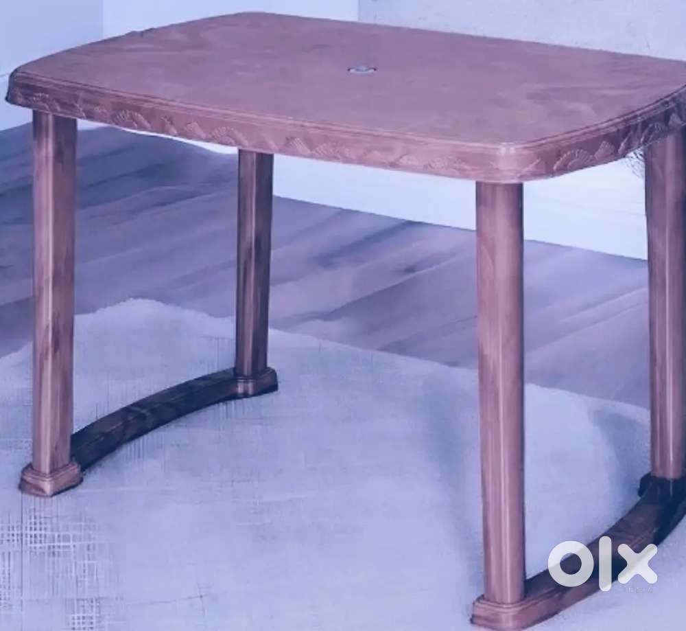 Rectangular 4 Seater Virgin Plastic Dining Table NEW.( National)