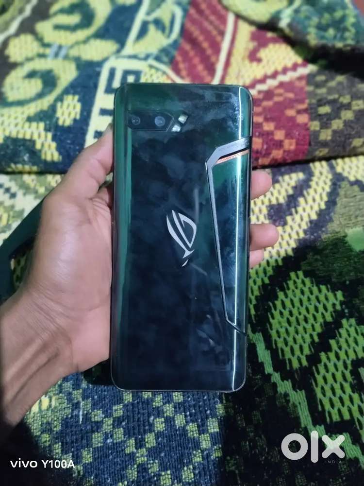 Asus rog 2 phone good condition