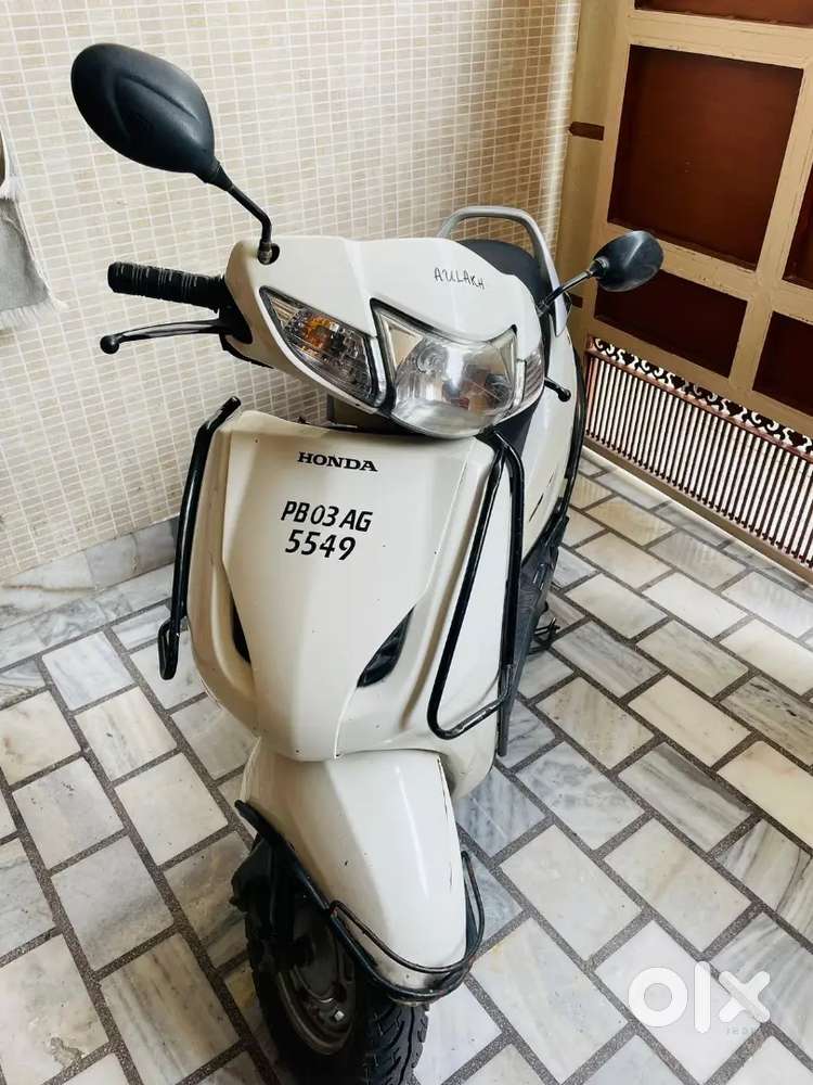 Scooty honda Activa