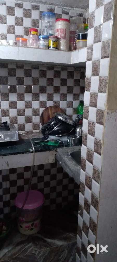 one room for rent with sairing