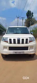 Mahindra TUV 300 T4 PLUS, 2018, Diesel