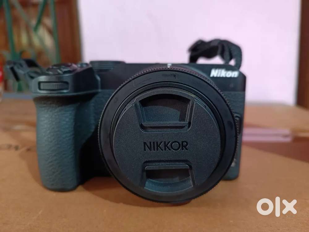 Nikon z30, 16-50 lens, 128 GB  card,cleaner kit 1 wildcraft bag combo