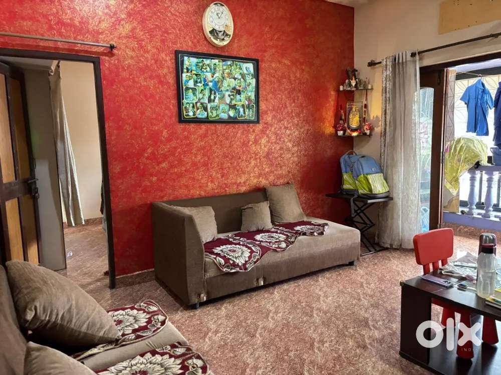 Available 1Bhk semi furnished flat at karaswada-Mapusa 37lacs