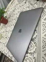 Macbook pro 16/512