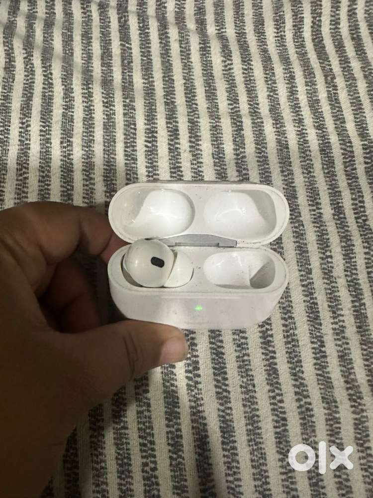 Apple AirPods pro 2 nd generation