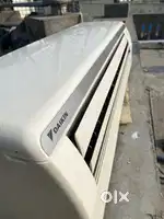 Daikin inverter 1.5 ton indoor
