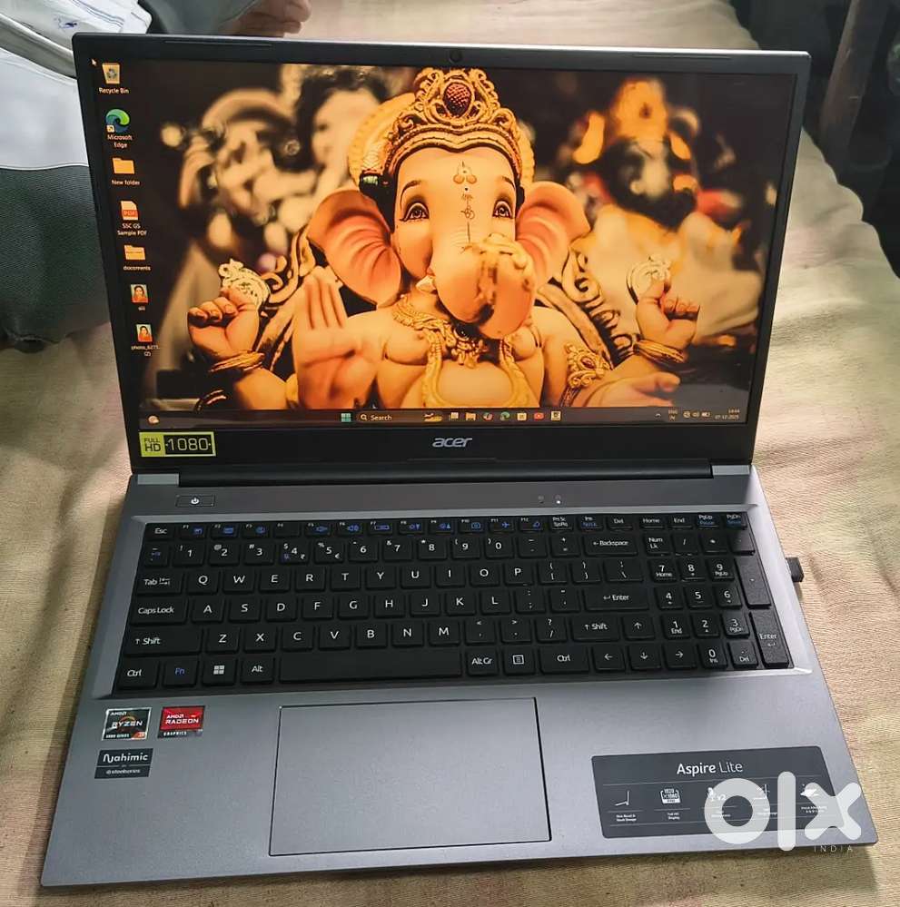 Acer aspire lite 2.5 month old 8gb 256gb