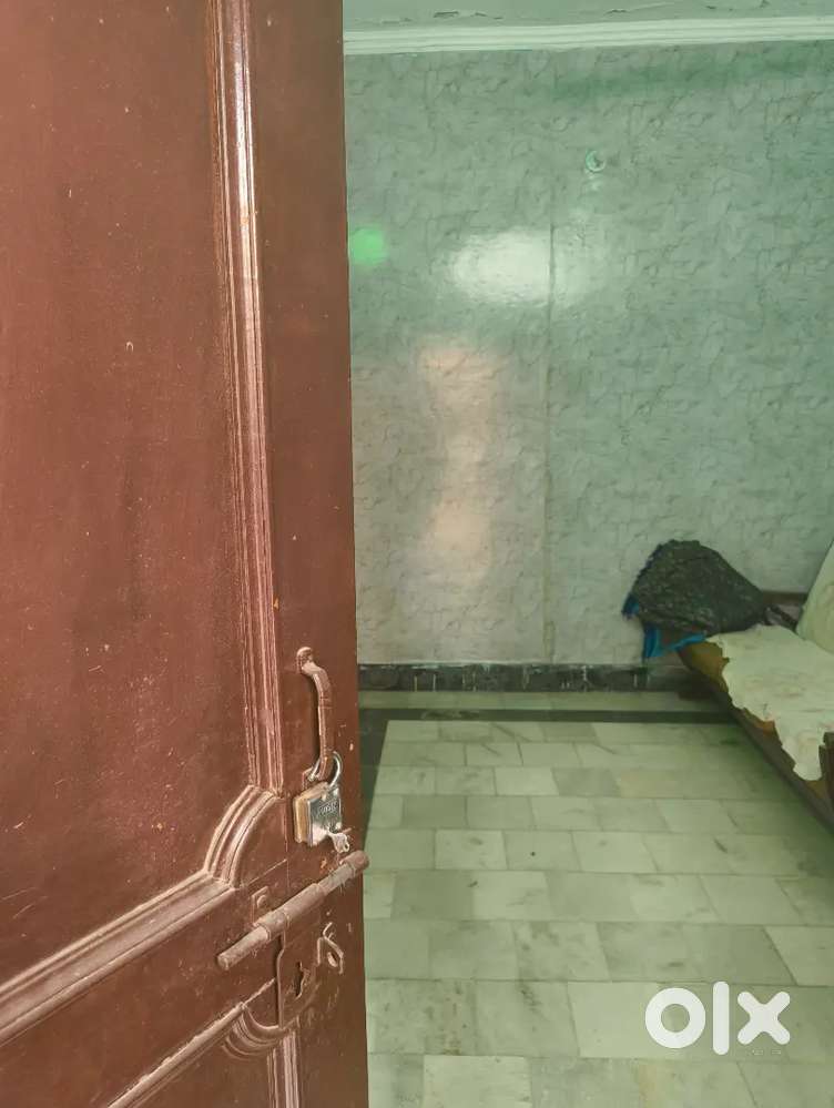 FULLY FURNISHED Room for rent in ALPHA 2