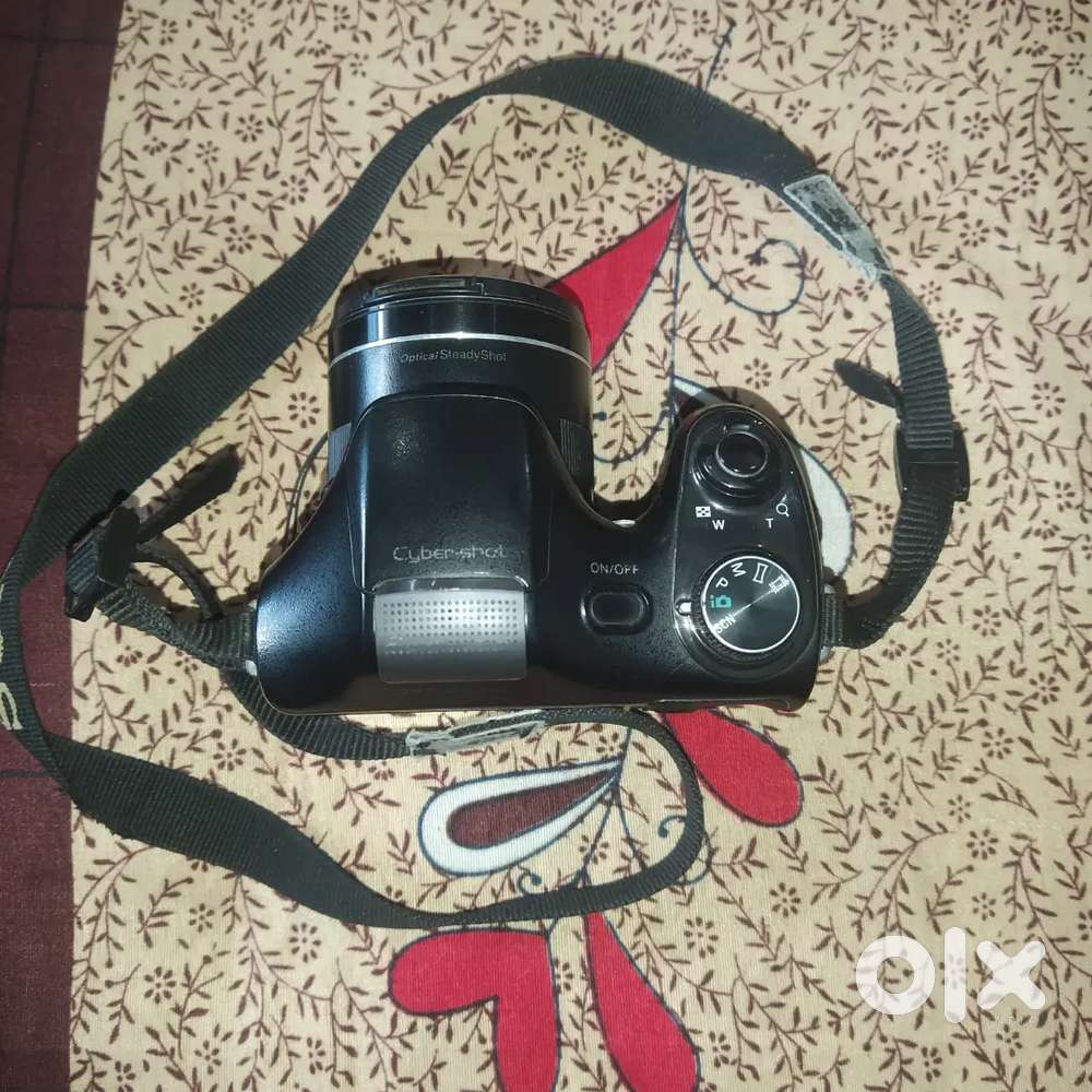 SONY CyberShot DSC-H300 Camera