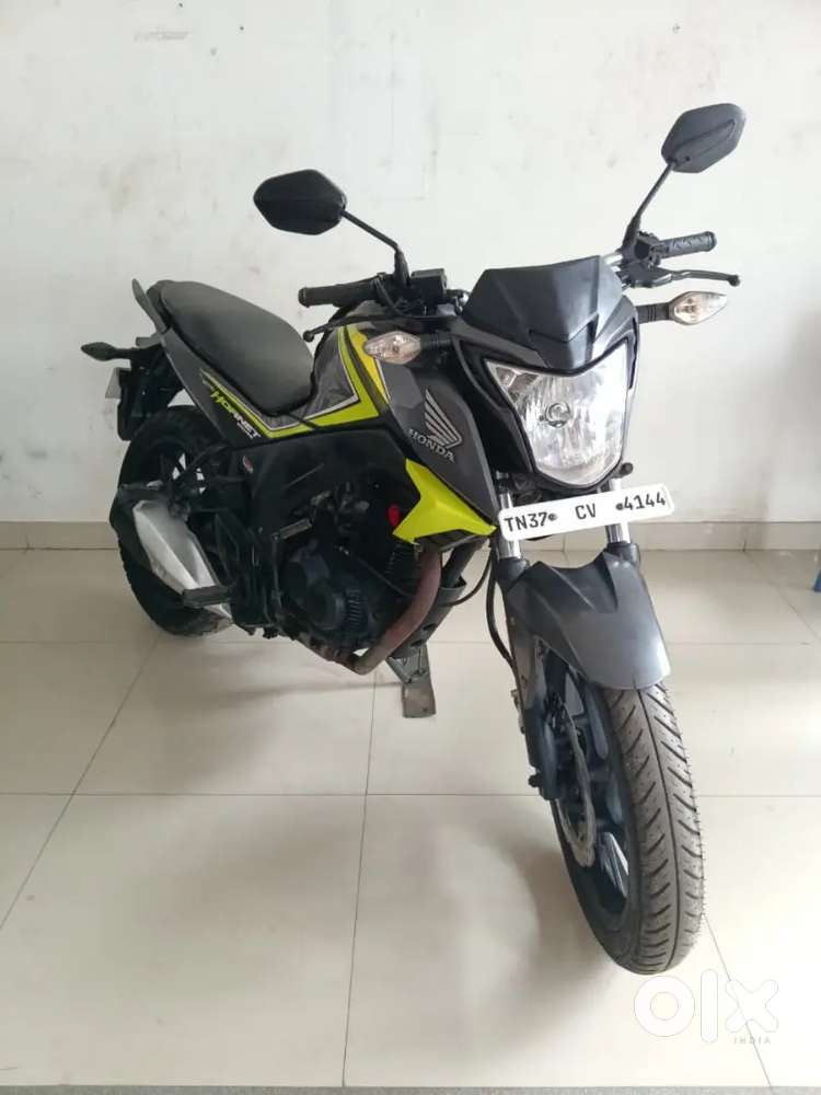 HONDA HORNET 2016 GREEN GREY COLOUR