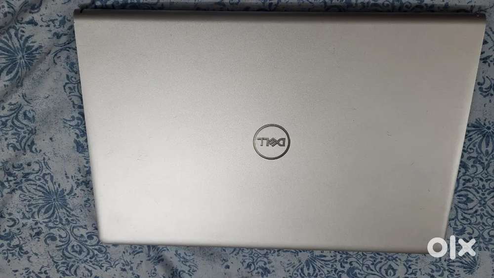 Dell inspiron153000 rygen3 256gb ssd