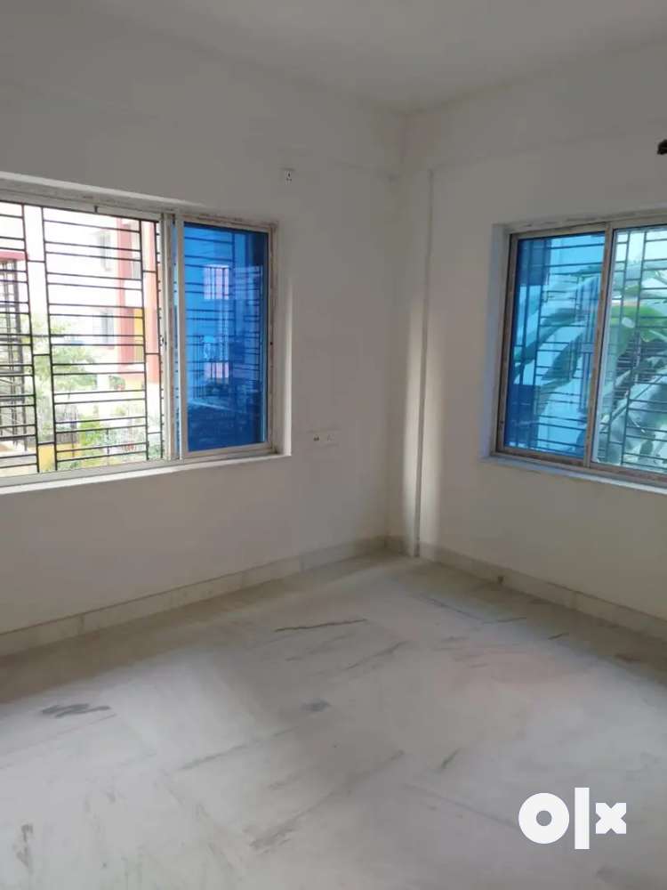 2 bhk flat available in Newtown action area 1