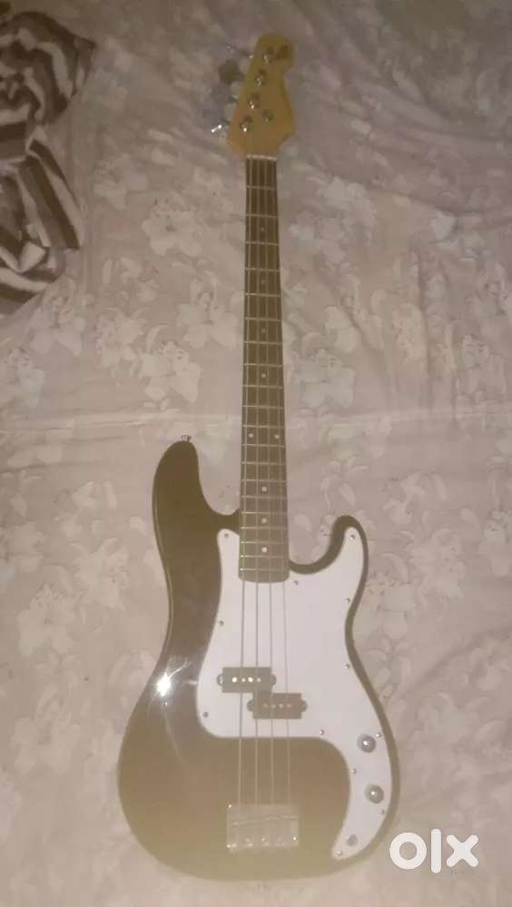 P-Base Guitar