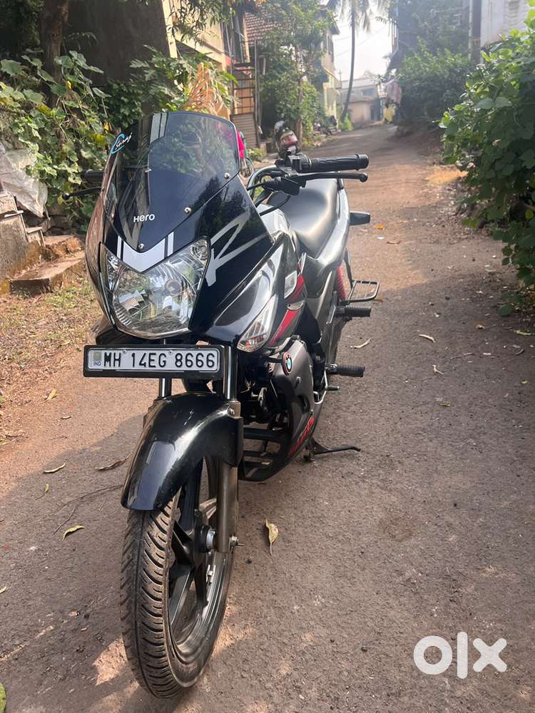 One hand use Karizma r sale 2014/04 model